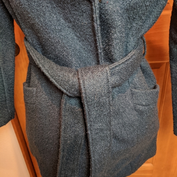 Winter coat - Picture 2 of 3